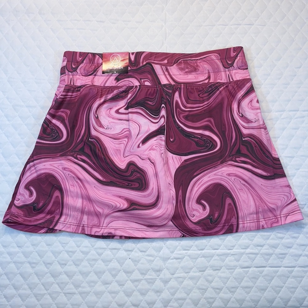 ENLIGHTEN Golf-Tennis-Skating Skort. Small. Pink-Purple-Black Watercolor